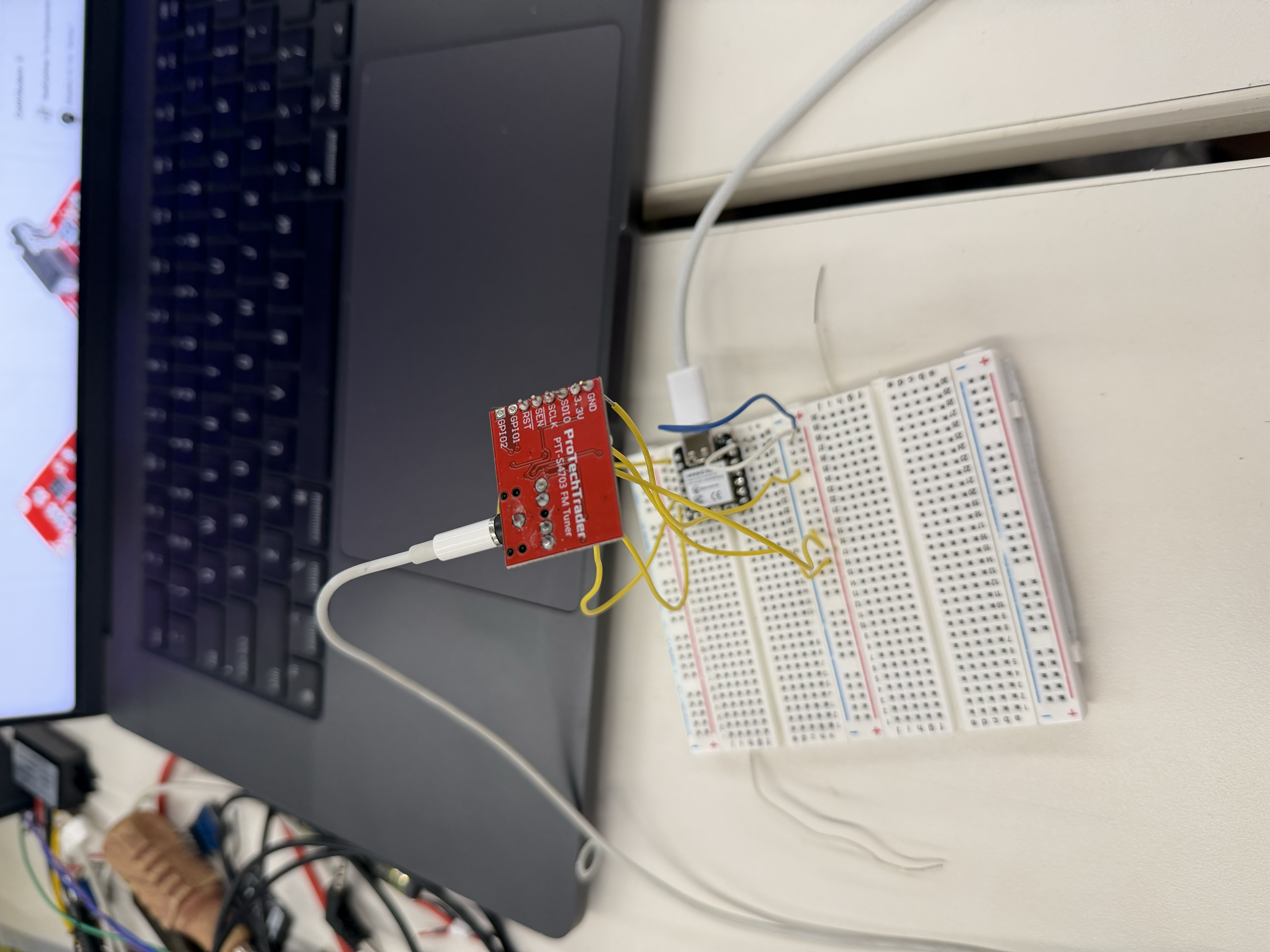 Testing the SI4703 FM chip